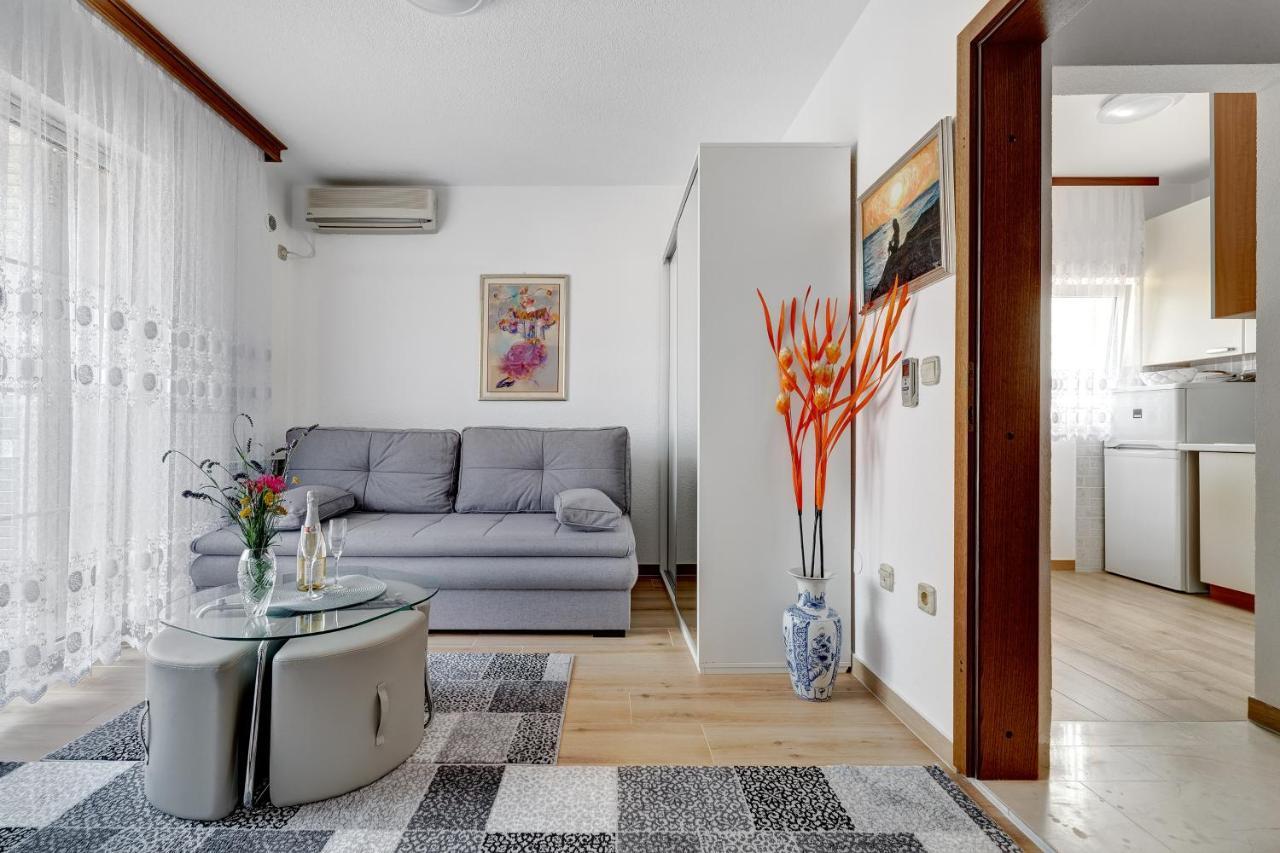 Senada Apartments Selce Eksteriør bilde