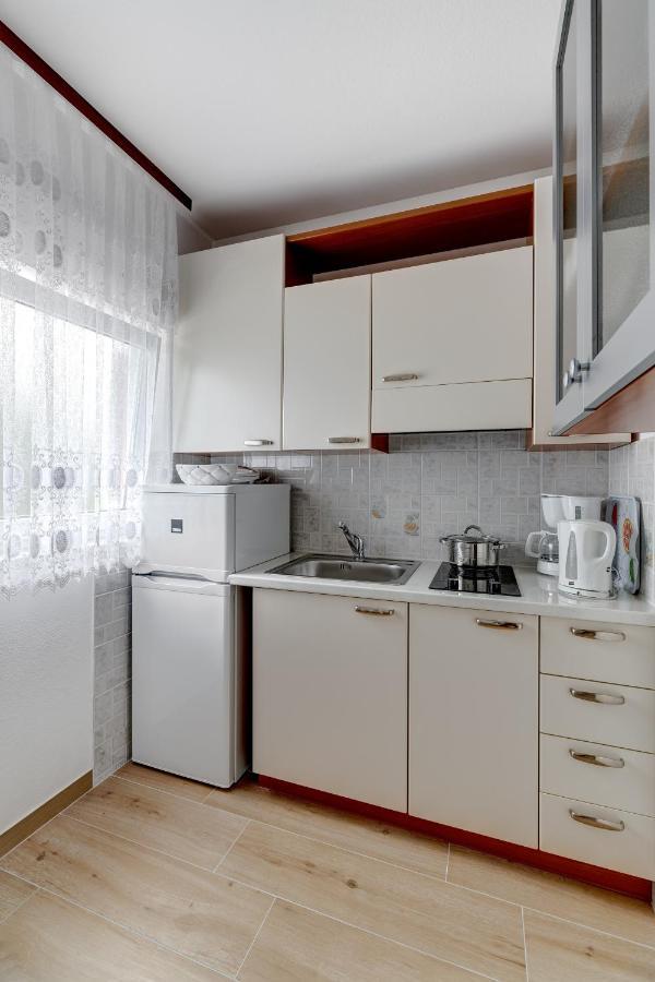 Senada Apartments Selce Eksteriør bilde
