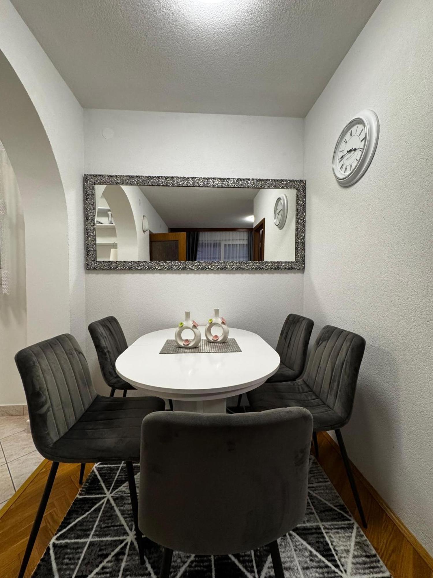 Senada Apartments Selce Eksteriør bilde